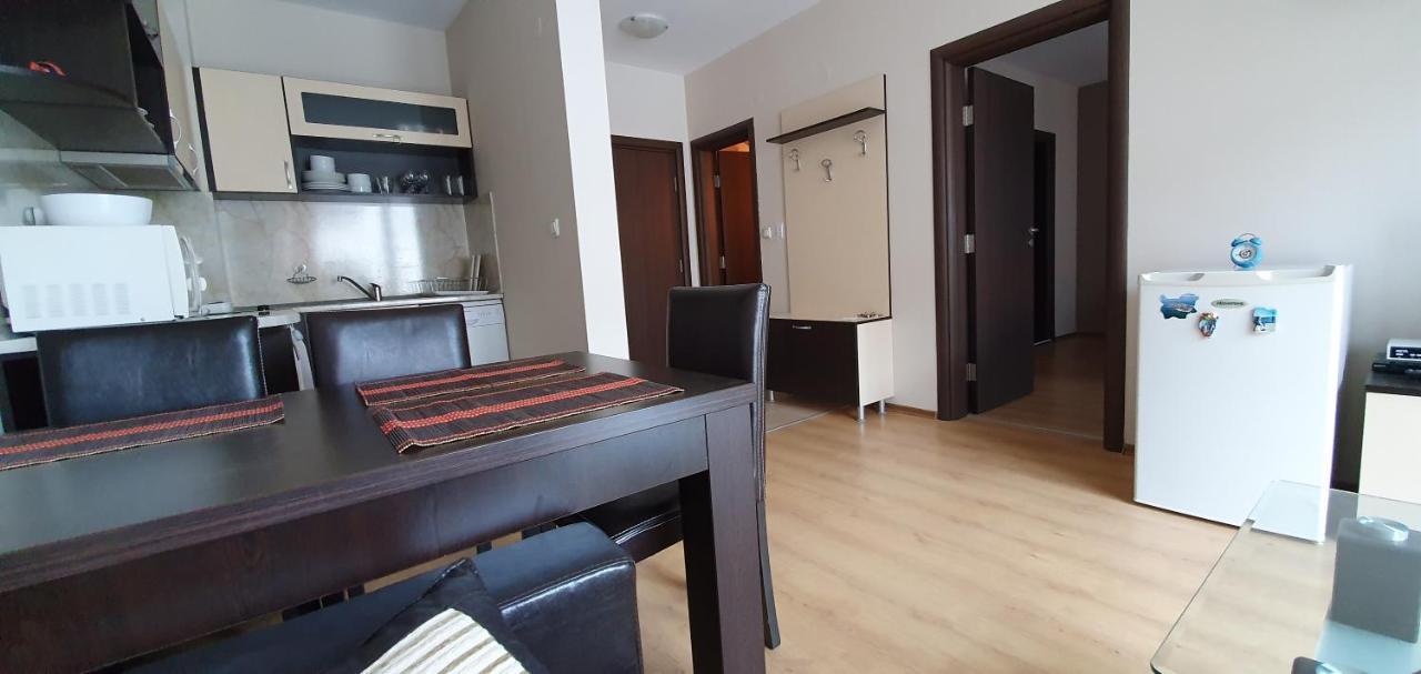 Apartament Cacao Residence Pantai Sunny Bagian luar foto