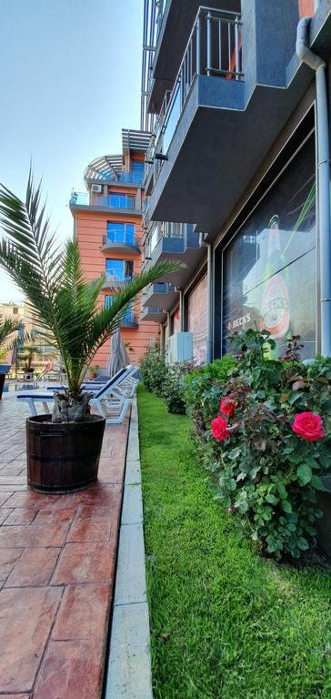 Apartament Cacao Residence Pantai Sunny Bagian luar foto