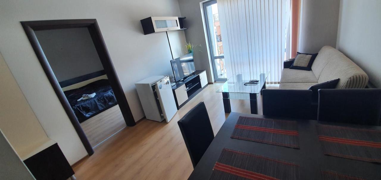 Apartament Cacao Residence Pantai Sunny Bagian luar foto