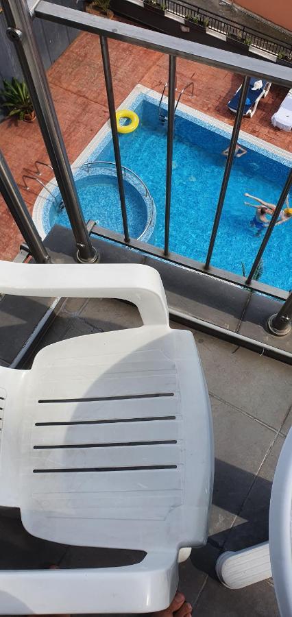 Apartament Cacao Residence Pantai Sunny Bagian luar foto